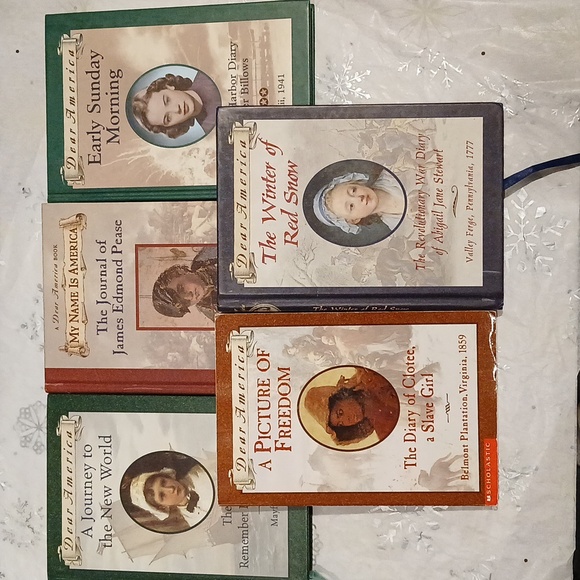Dear America book bundle - Picture 1 of 2